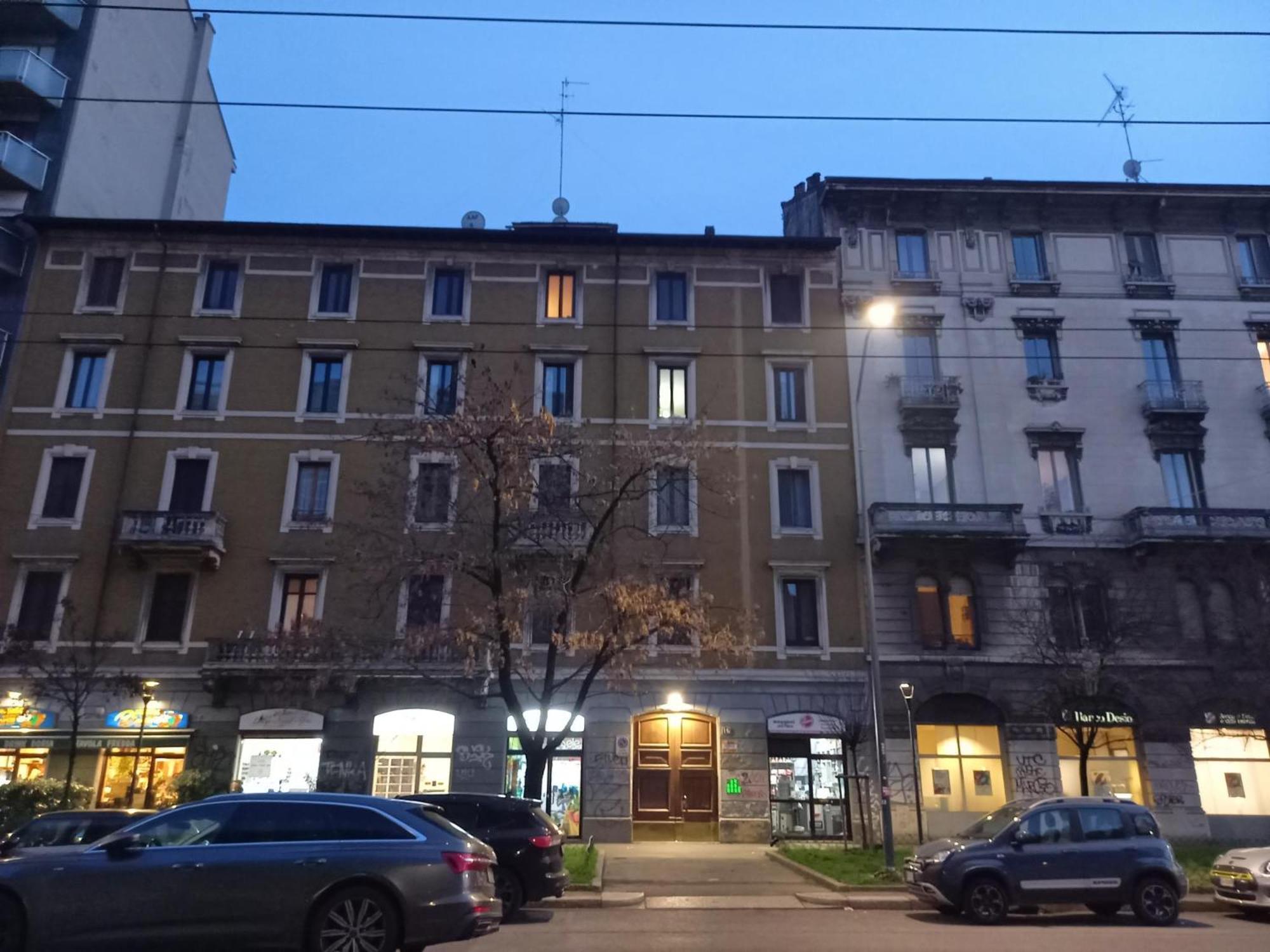 Comfortable Typical Old Style Apartment Mediolan Zewnętrze zdjęcie